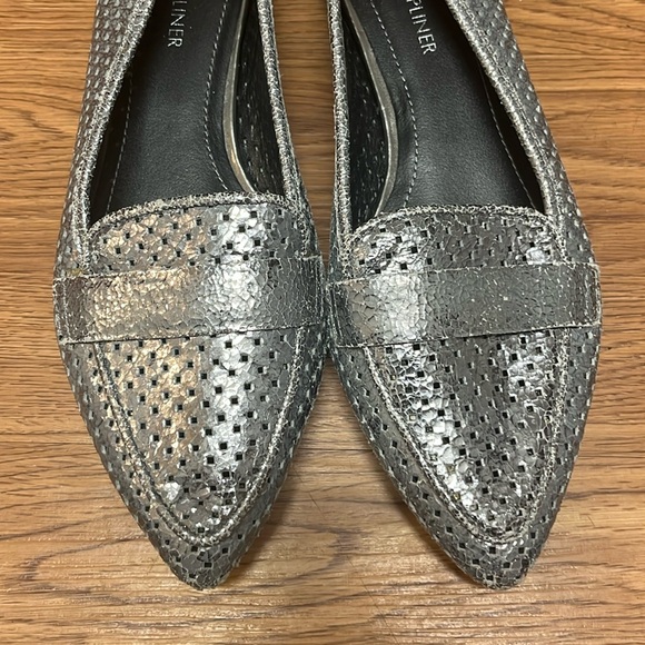 DONALD J PLINER Women's Ava Pointed Toe Metallic Loafers Silver Size 8M - Picture 3 of 12